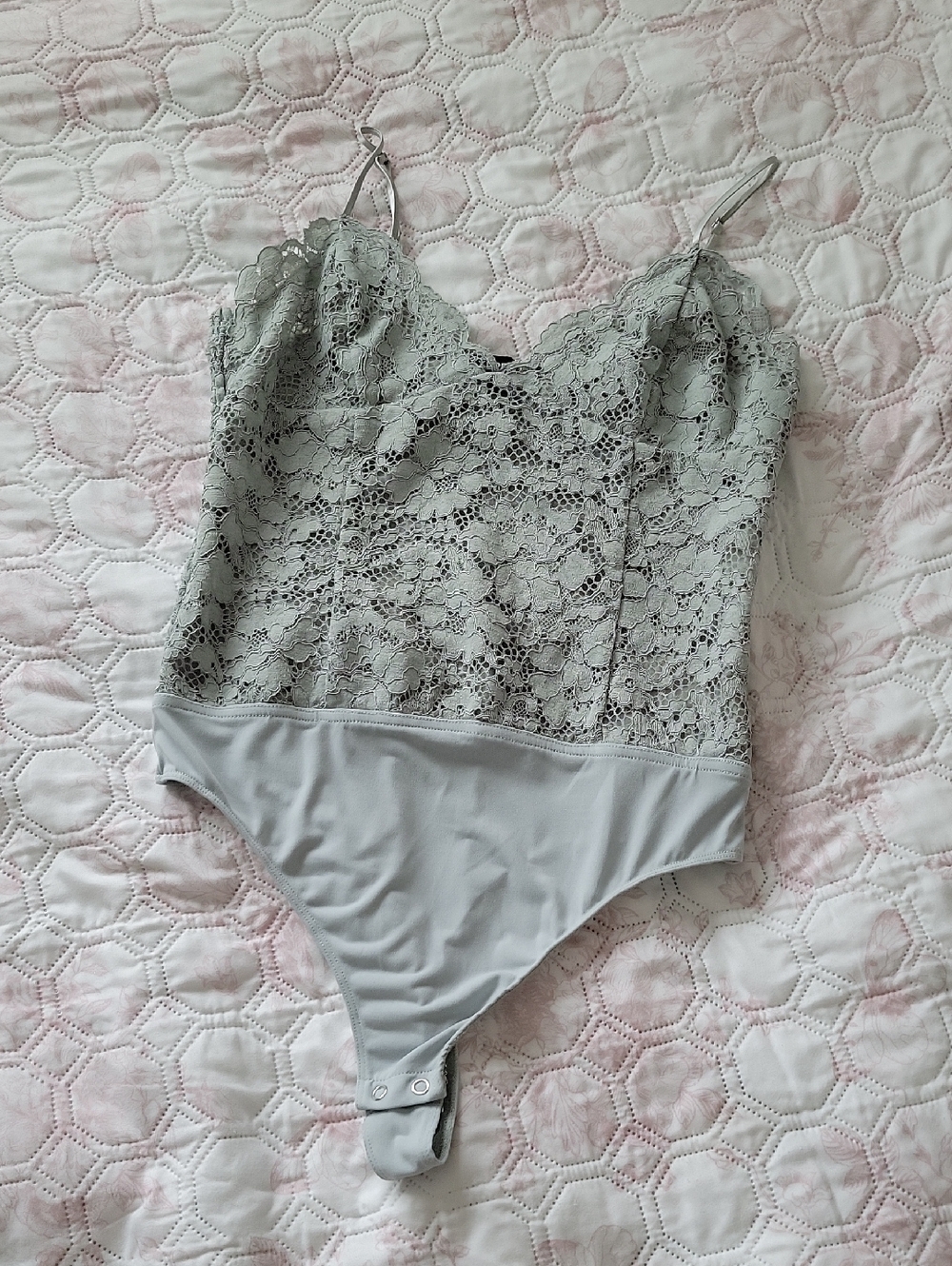Express Lace Bodysuit in Light Gray